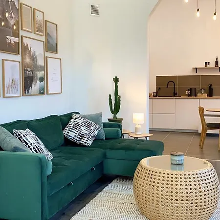 Direkter Moselblick 126m² Grosser Altbau Und Terrasse סנקט אלדגונד