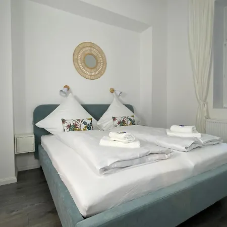 Apartment Direkter Moselblick 126m² Grosser Altbau Und Terrasse *