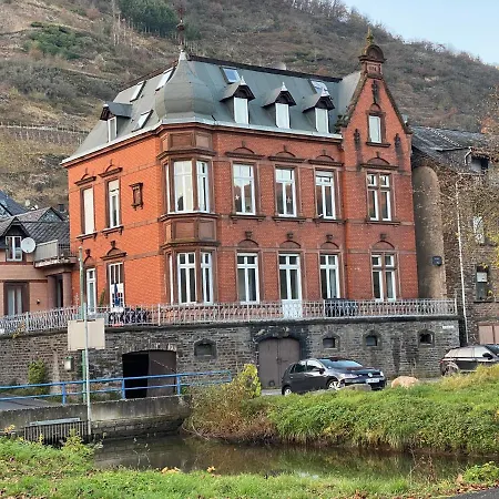 Direkter Moselblick 126m² Grosser Altbau Und Terrasse Apartment *