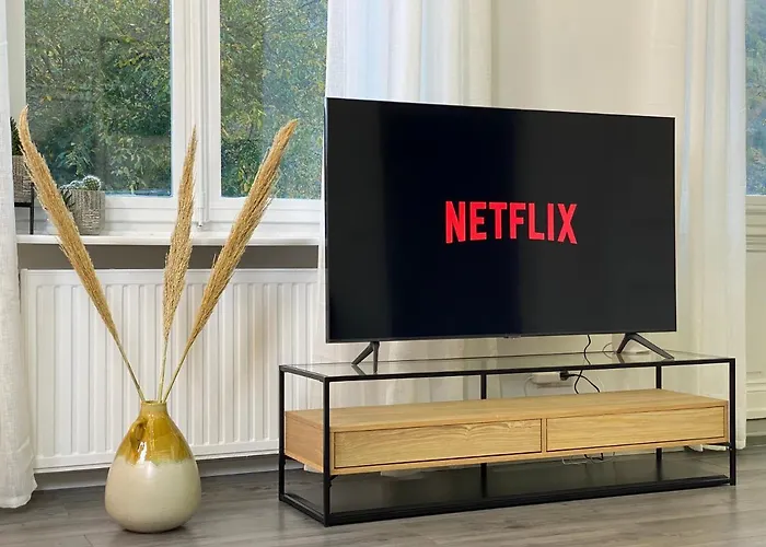 Direkter Moselblick 126m² Grosser Altbau Und Terrasse Lägenhet *