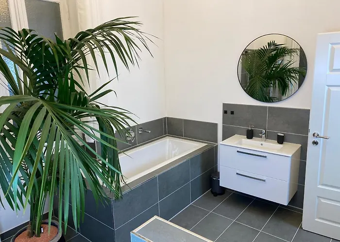 Direkter Moselblick 126m² Grosser Altbau Und Terrasse Lägenhet Sankt Aldegund